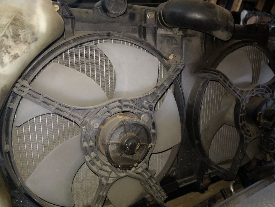 Продам радиатор на субару Форестер Легаси