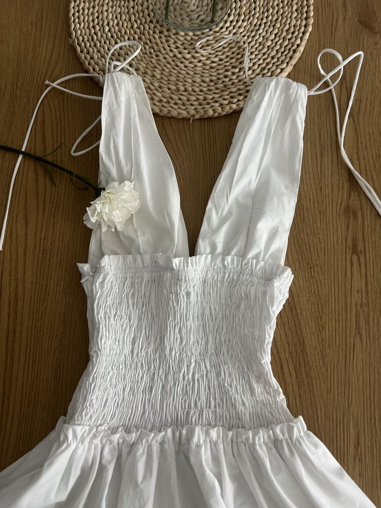 Бяла стилна Рокля Zara