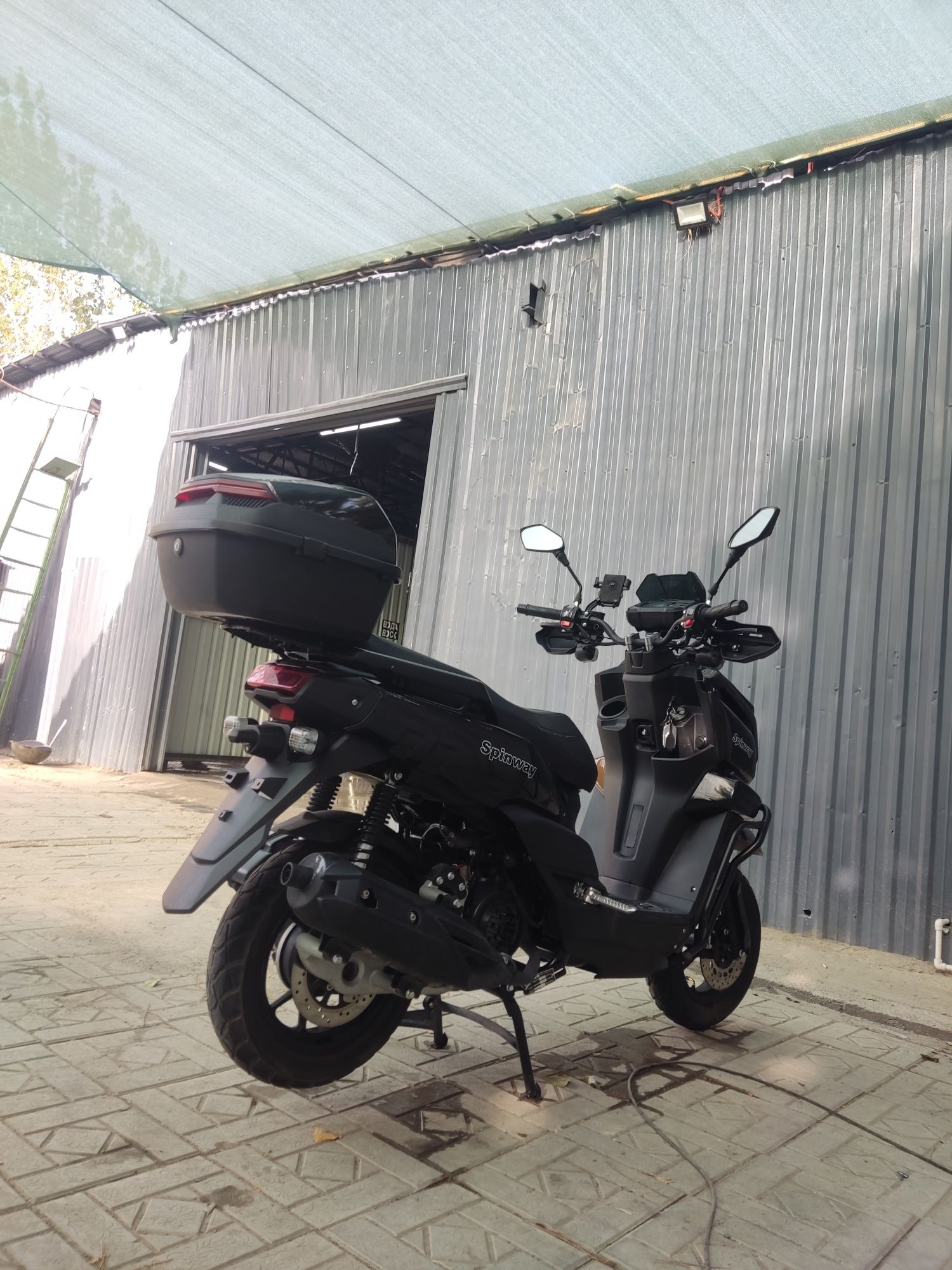 Tank sukuteri sotiladi