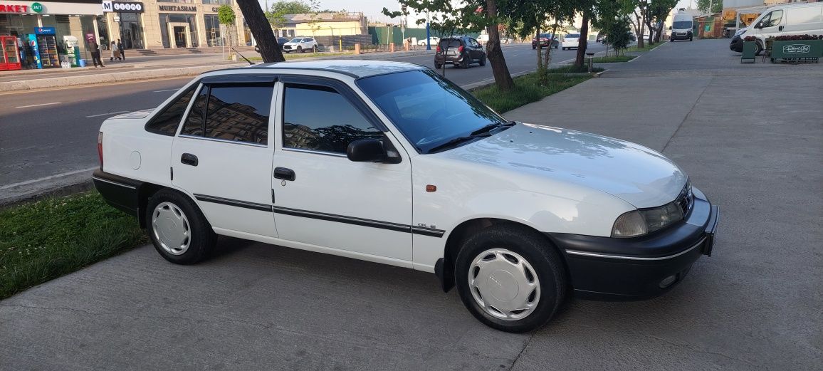Daewoo Nexia 1 сонс мотор