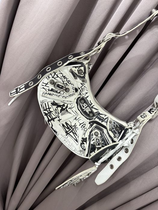 Geanta Balenciaga Graffiti White – Piele Naturală, Stare Impecabilă