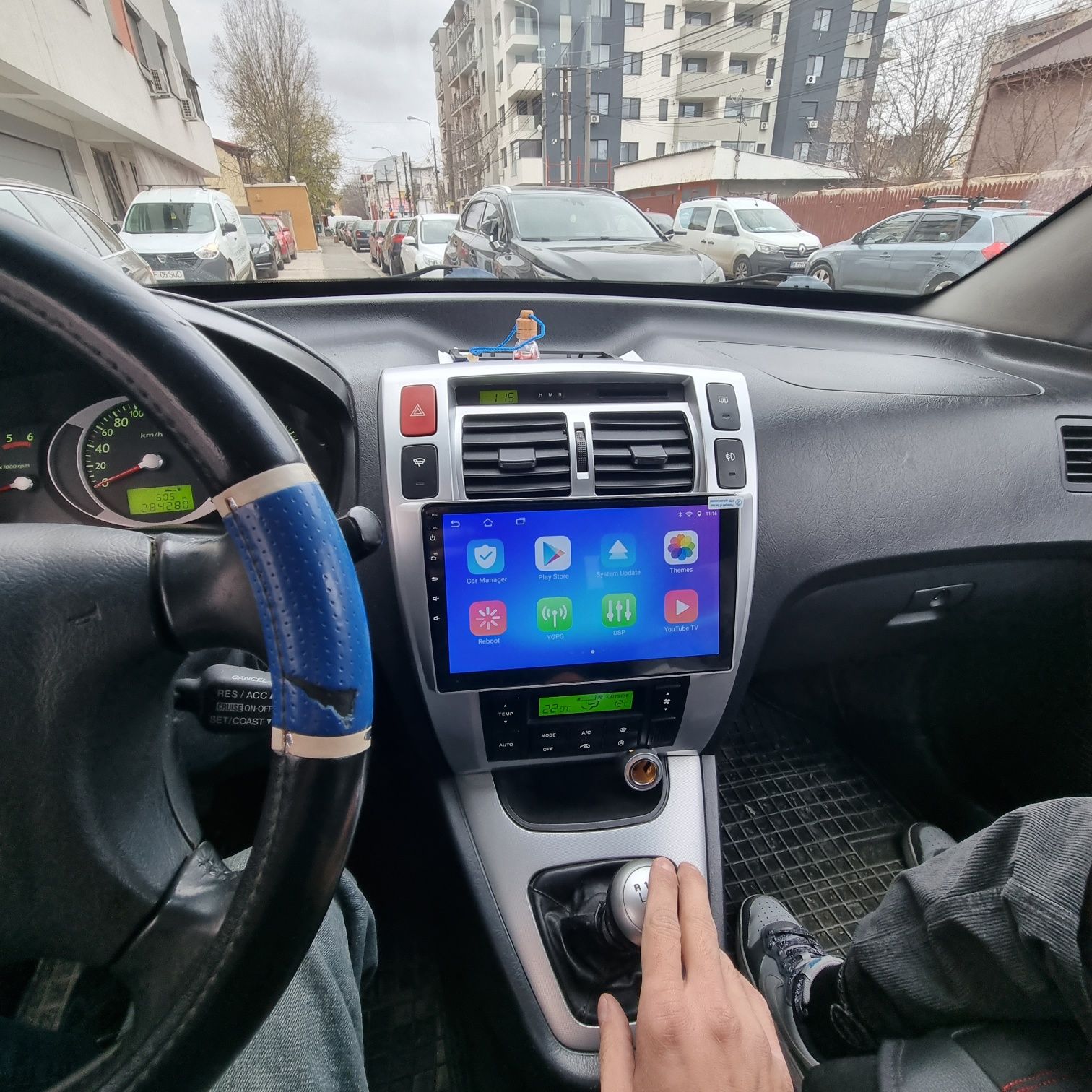 Navigatie android Hyundai Tucson rama inclusa Waze YouTube GPS USB