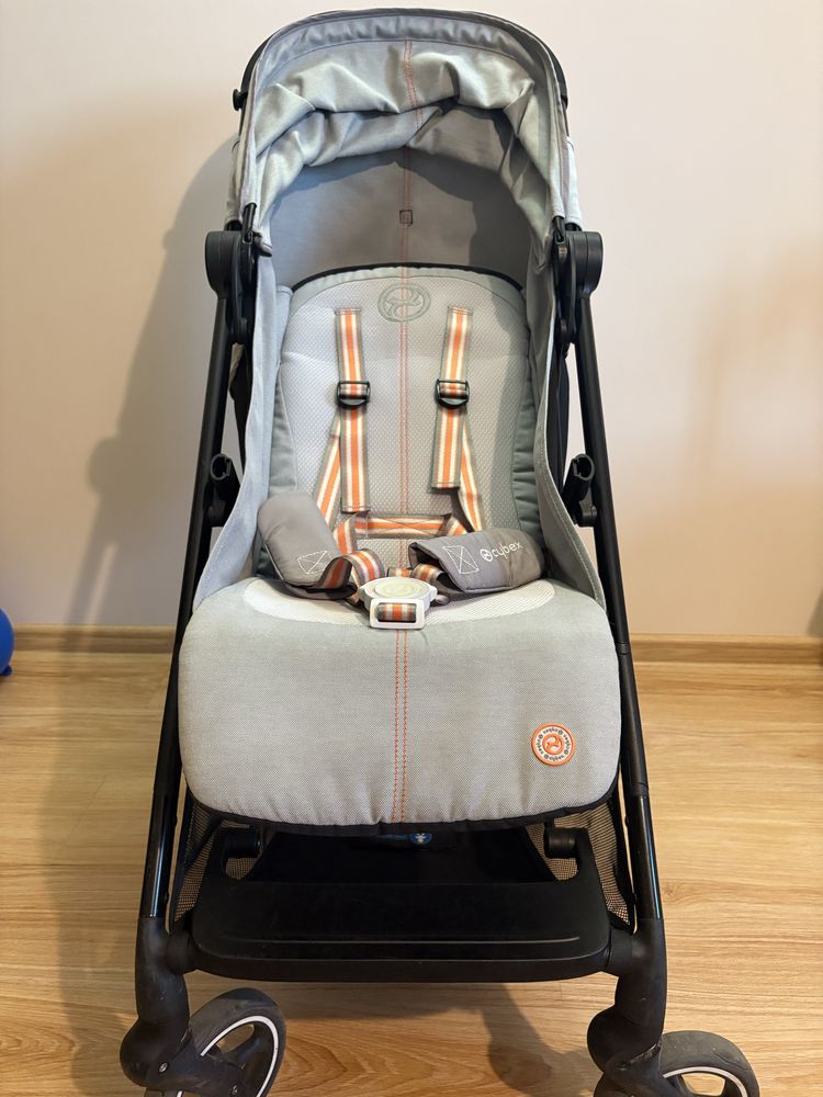 Лятна количка Cybex Beezy