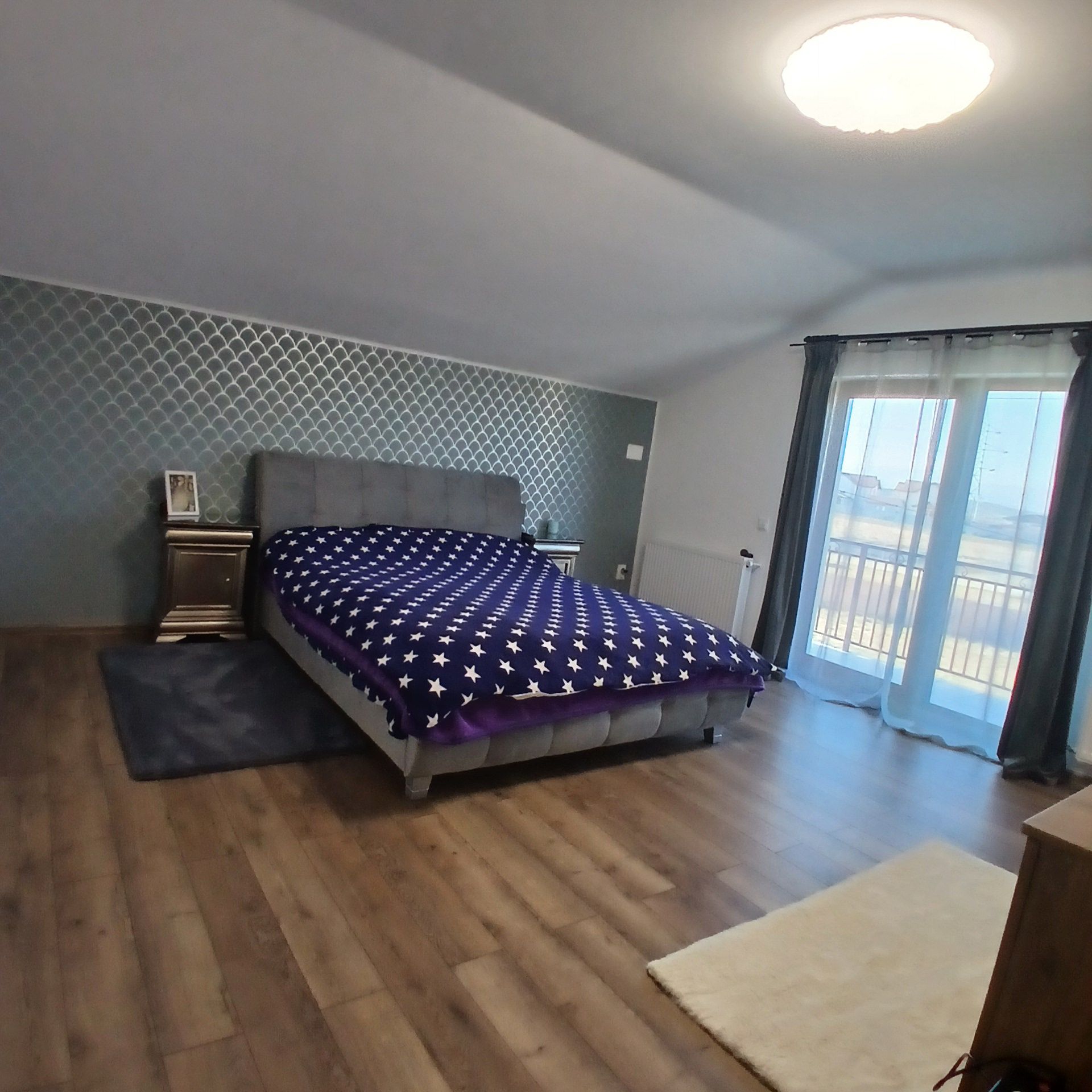 Vând casa com.Mihai Viteazu