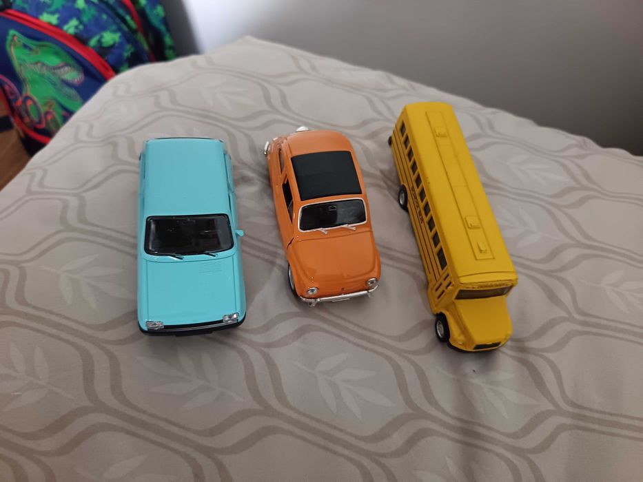 Vând jucării copii