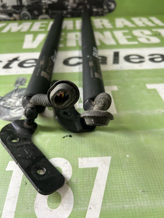 Amortizor electric dreapta  haion Audi A5 B9 2021