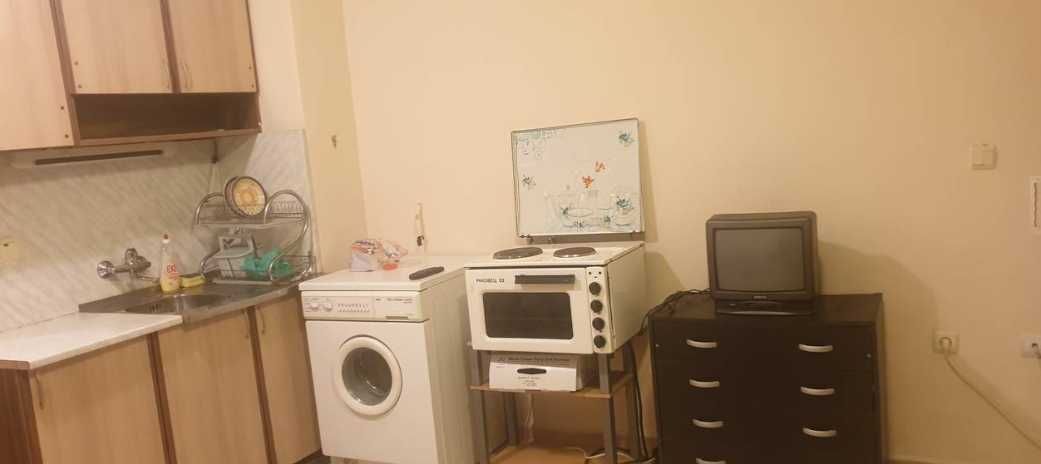 Дава се под наем Двустаен апартамент в Бургас, Център - 47 кв.м за 150 € - Снимка #3