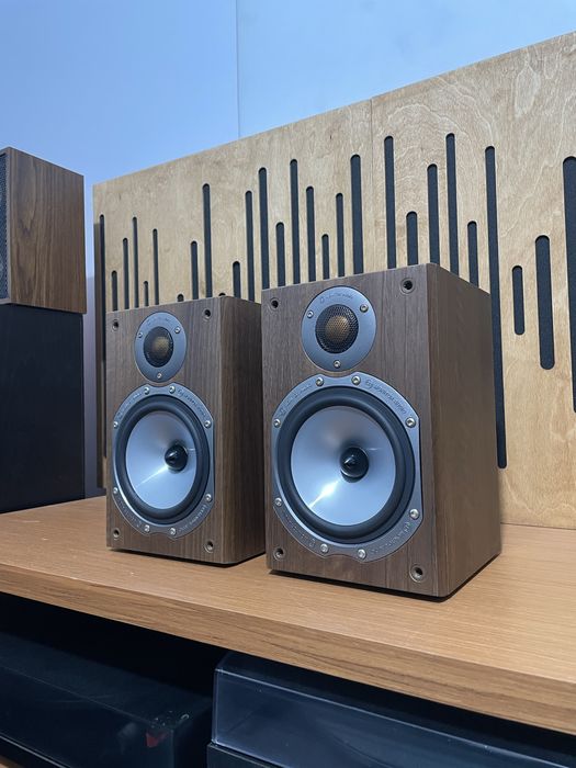 Boxe monitor audio bronze br1