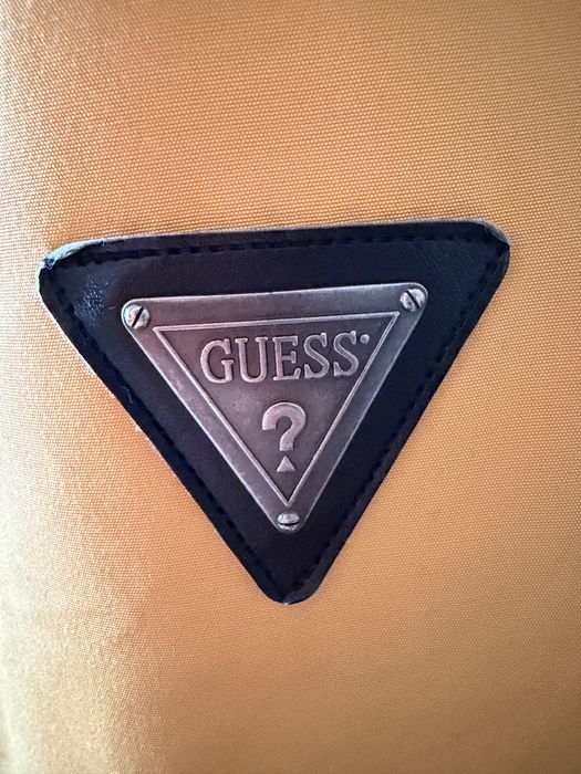 Оригинално зимно  яке Guess