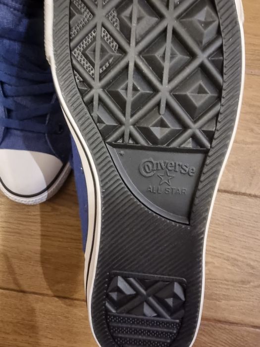 Vand adidas NOI new balance și converse