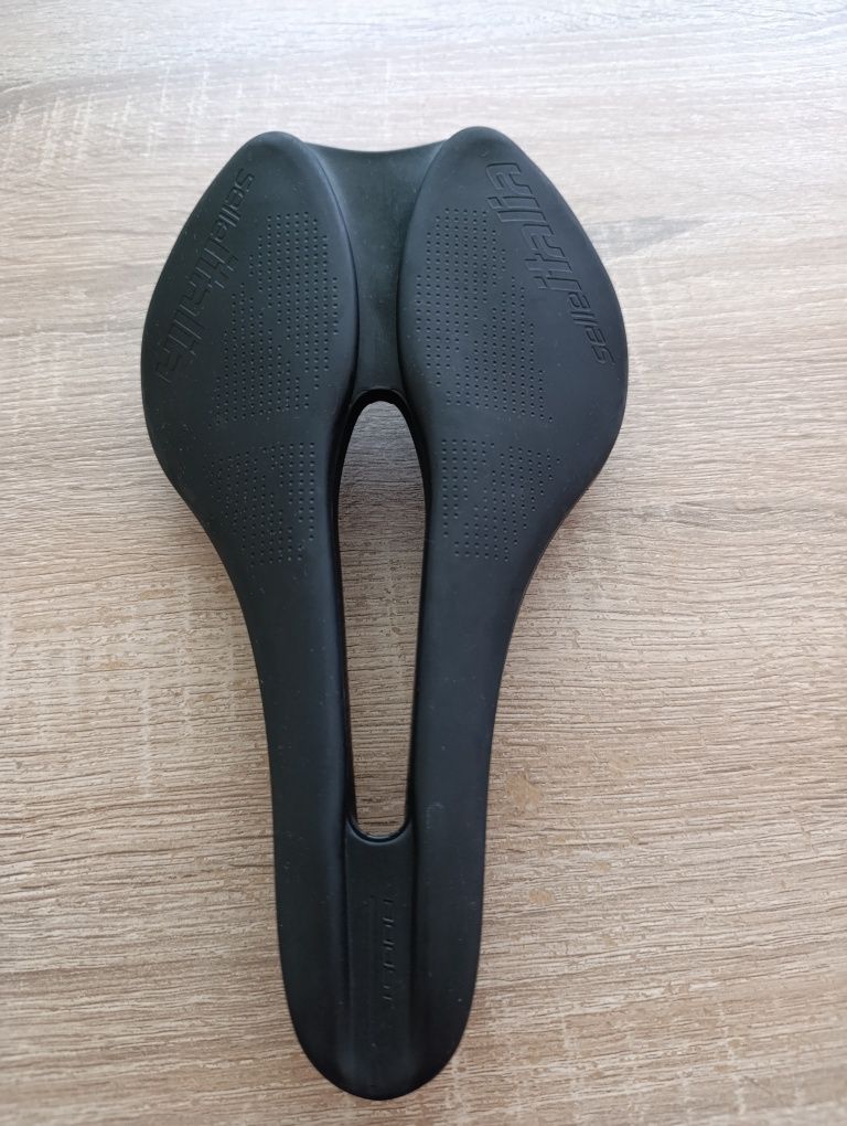 Седалка selle italia boost 145