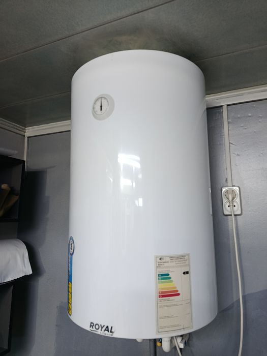 Ariston 80 litrli sotiladi