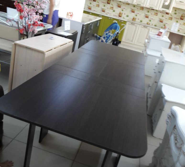 Стол-книжка раскладной состояние отличное