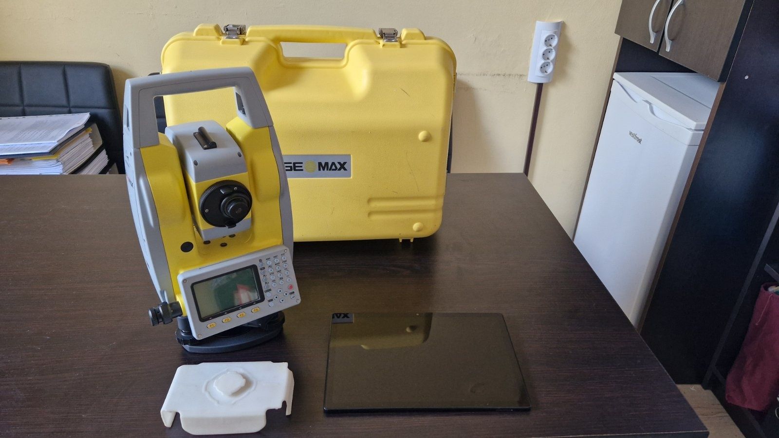 Тотална станция GeoMAX Zoom10