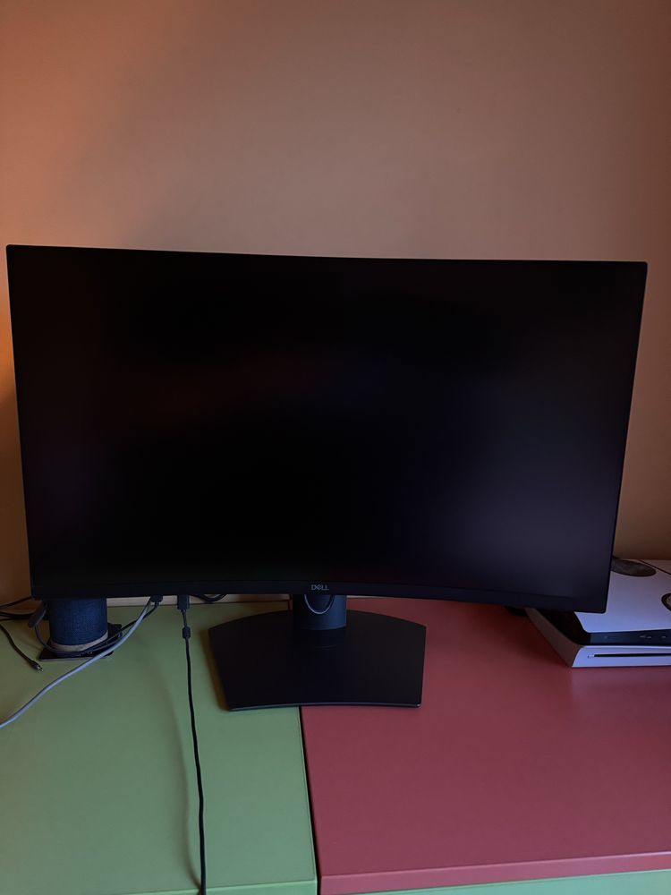 Монитор Dell S3220DGF