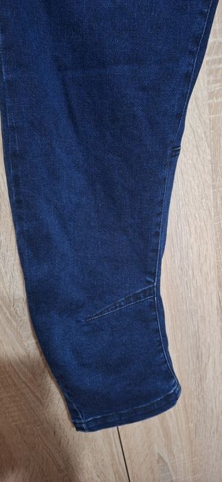 Дамски дънки Fetish, Pause