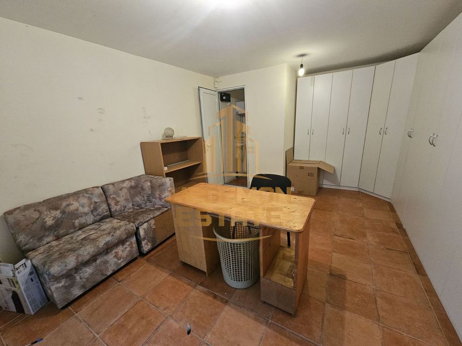 Продава се Гараж / Паркомясто в Варна, Лятно кино Тракия - 20 кв.м за 2100 €/кв.м - Снимка #2