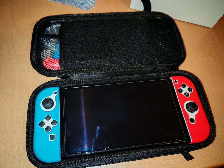 Nintendo oled + Joc Animal Crossing