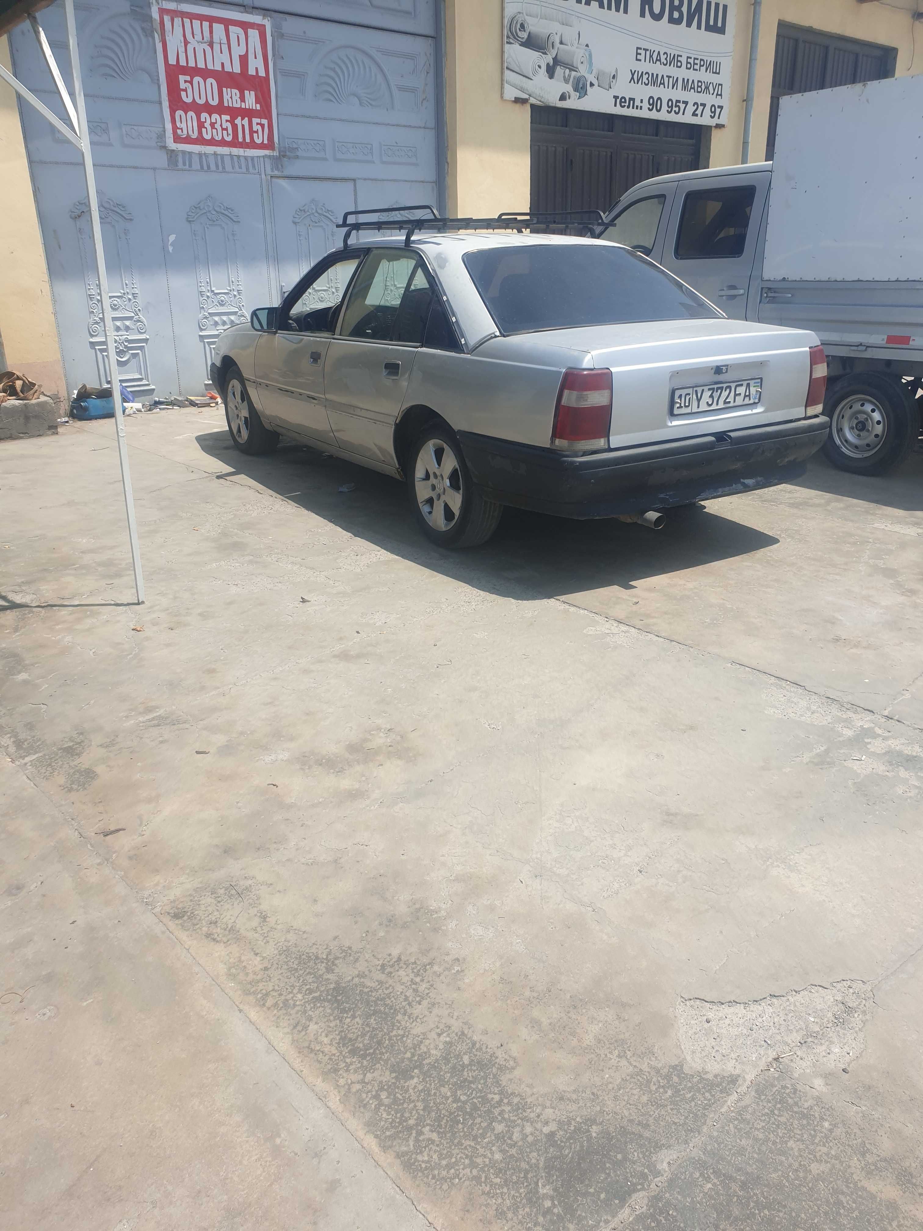 Opel omega A 1988