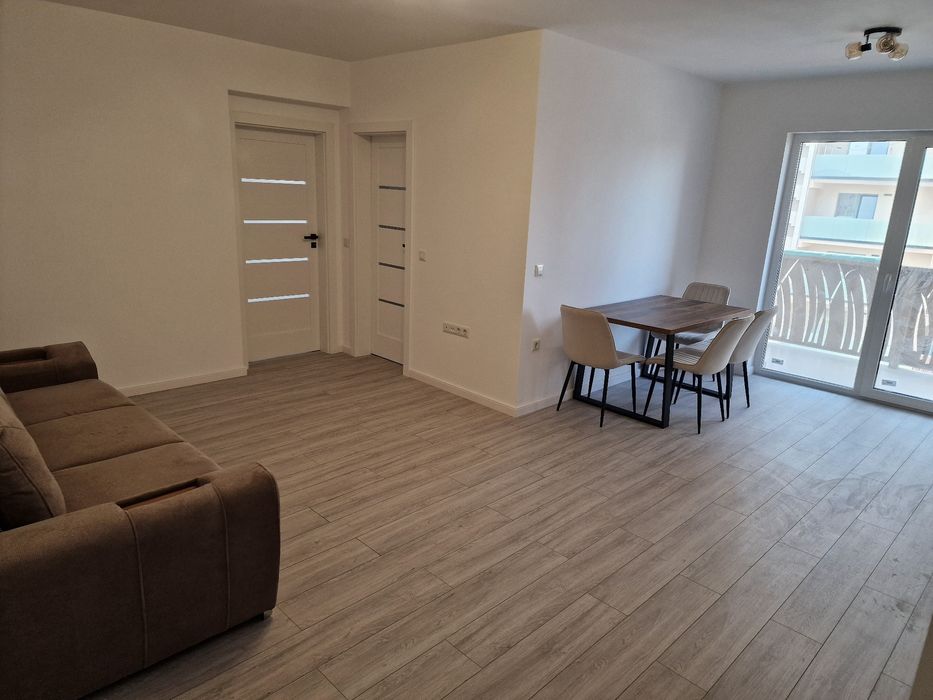 Apartament nou+parcare, zona pompieri ,ISU // închiriere