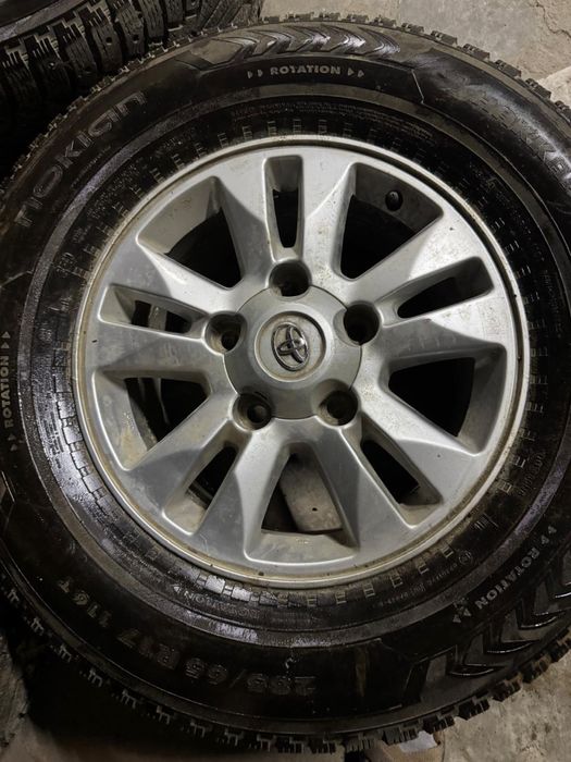 Шины с дисками от Land Cruiser