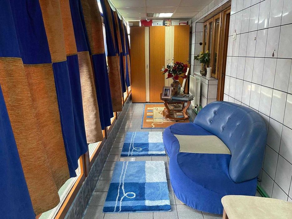 Apartament 4 camere, 104 mp, etaj 1, cu parcare și centrală proprie