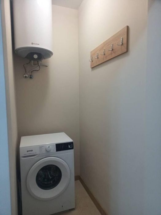 Дава се под наем Двустаен апартамент в Бургас, Изгрев - 59 кв.м за 561 € - Снимка #4