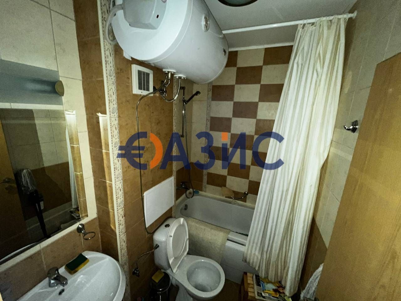 Двустаен апартамент в комплекс Роял Сан(Royal Sun), Слънчев Бряг.