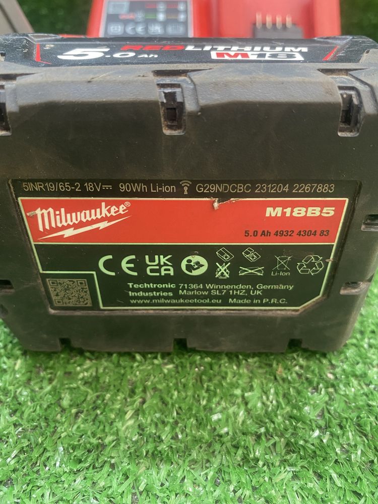 Безчетков ъглошлайф Milwaukee M18 FSAG125X
