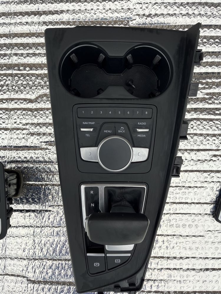 Consola centrala, clima spate, selector viteze, joystick Audi A4 B9
