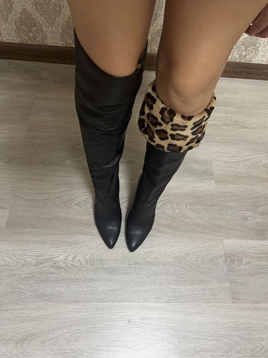 Сапожки Stuart Weitzman