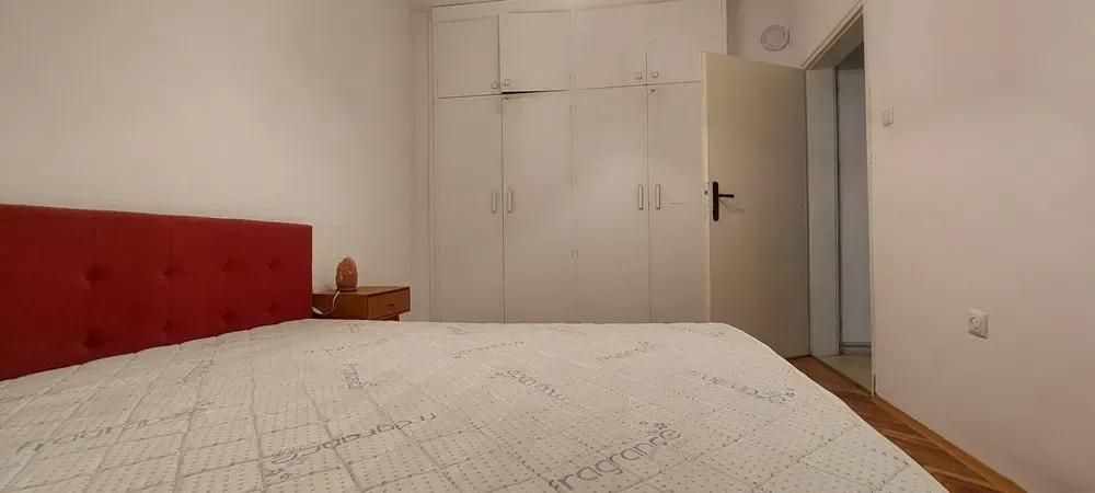 Дава се под наем Двустаен апартамент в Бургас, Лазур - 60 кв.м за 346.8 € - Снимка #4