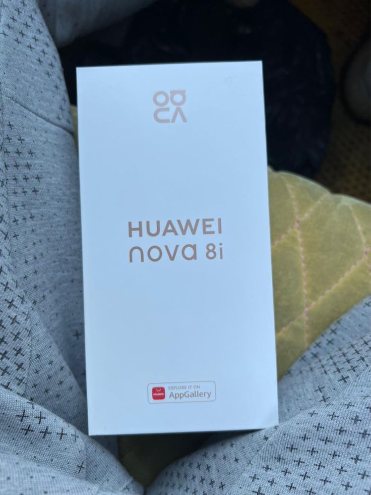 Продаю телефон Huawei nova 8i