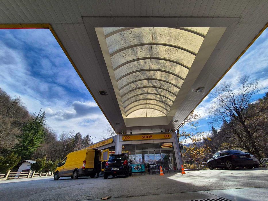 Бензиностанци и търговски обект в Рибарица/Тетевен !