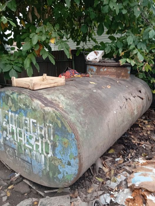 Продам ёмкость под воду шесть кубов