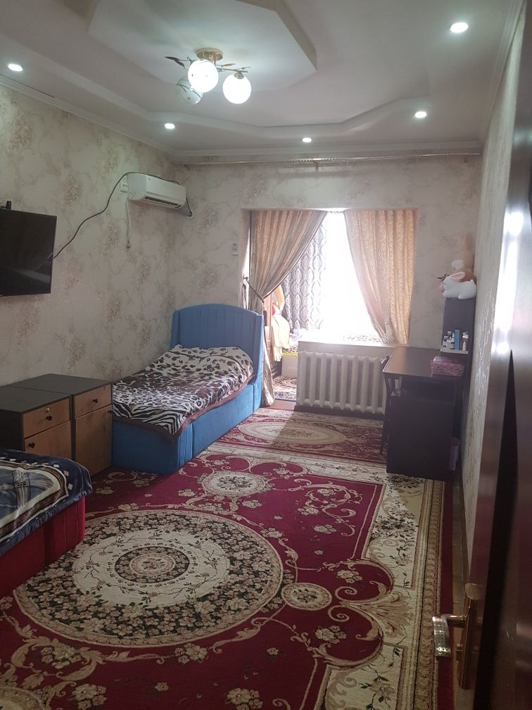 Продаю квартиру на юнусабаде