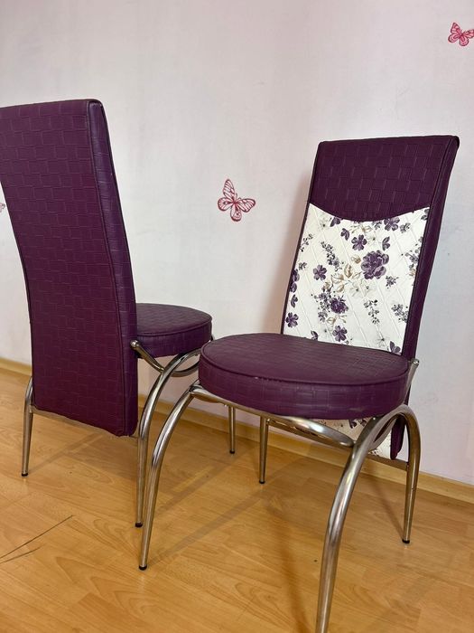 Столове за трапезна маса