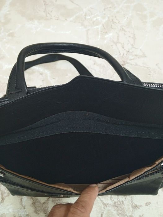 Портфель кожаный, для ноутбука и документов