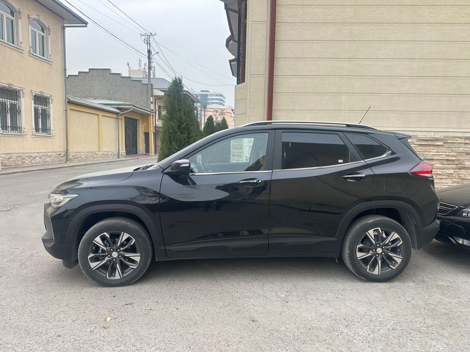 Tracker-2 Chevrolet 2023