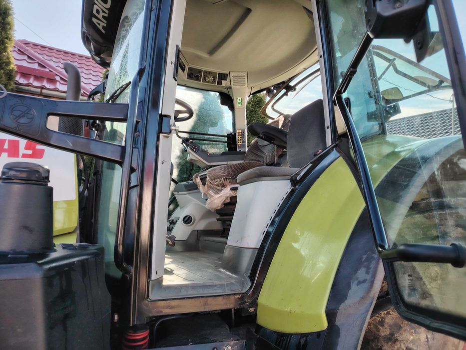 Tractor Claas Arion 630