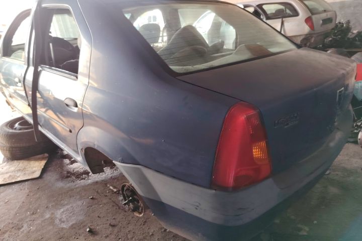 Pompa benzina 8200 112 805 Dacia Logan prima generatie