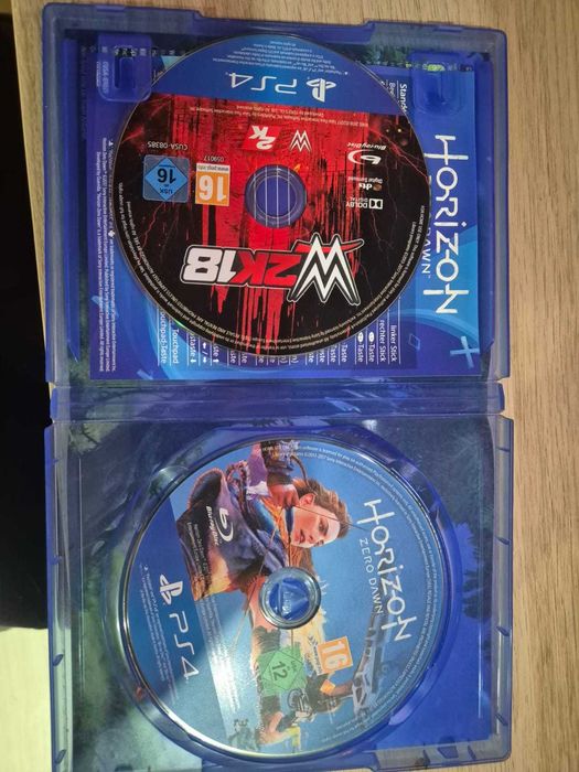 Vand / Schimb Playstation 4 PRO 1Tb fw: 12.50