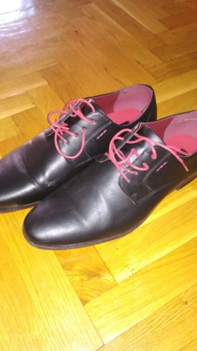 Страхотни мъжки обувки номер44 намалявам на 24лв