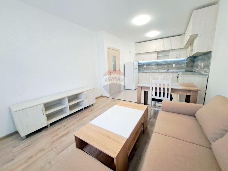 Дава се под наем Двустаен апартамент в Варна, Победа - 72 кв.м за 484.5 € - Снимка #6