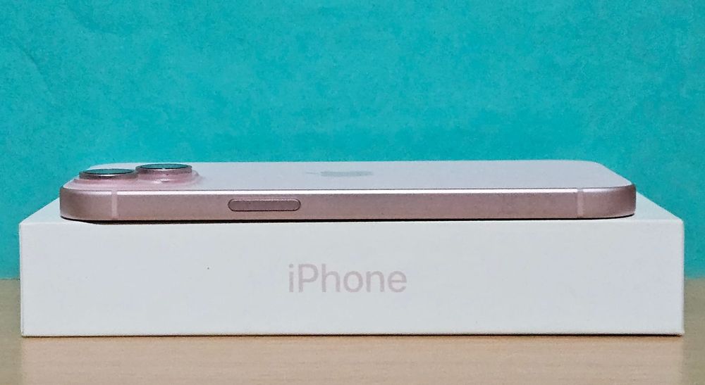 iPhone 15 full box liber de retea