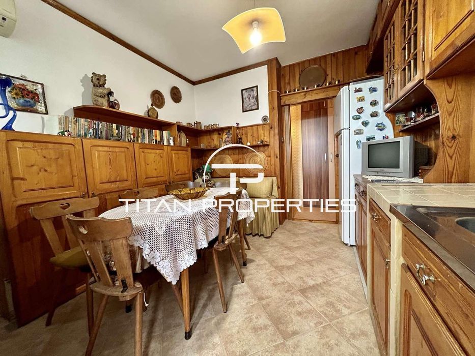 Продава се Тристаен апартамент в Пловдив, Каменица 2 - 68 кв.м за 1971 €/кв.м - Снимка #3