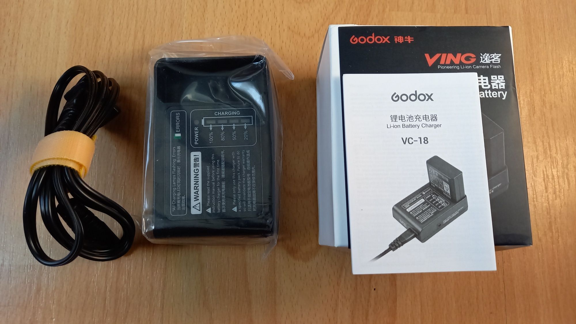 Alimentator Godox VC18 pentru Godox V850, V860, V860ll