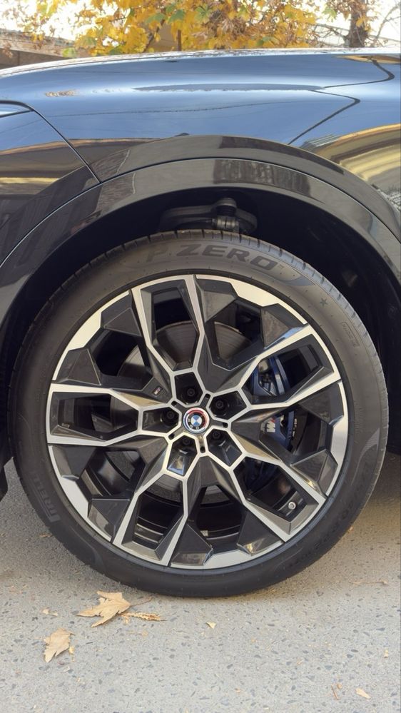 Bmw x7 m paket full bowers wilkins kalonka