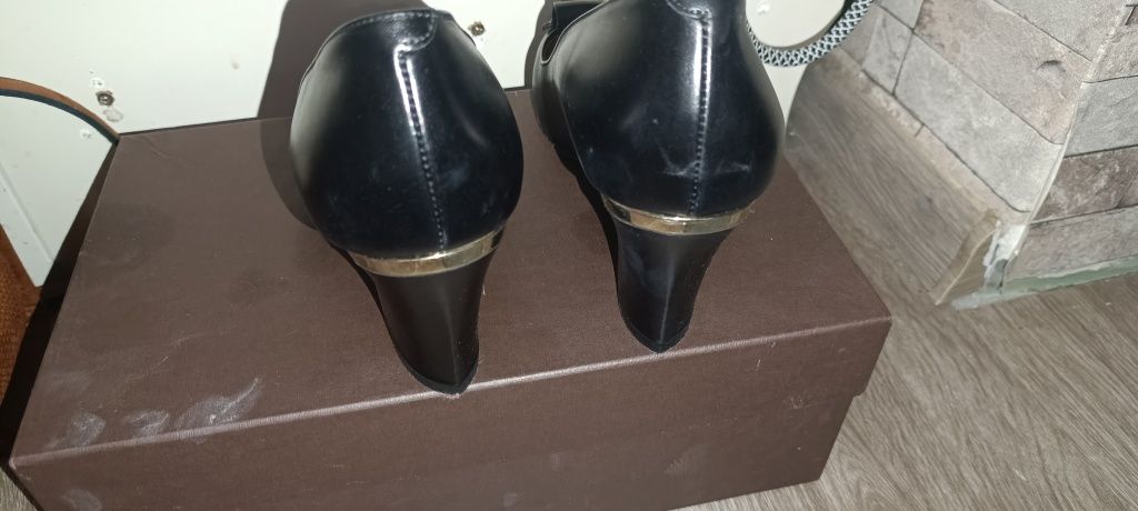 Pantofi piele mărimea 39 cristale Swarovski