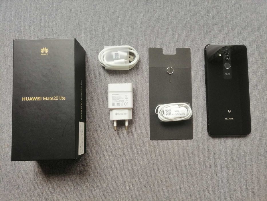 Мобилен телефон HUAWEI Mate20 Lite